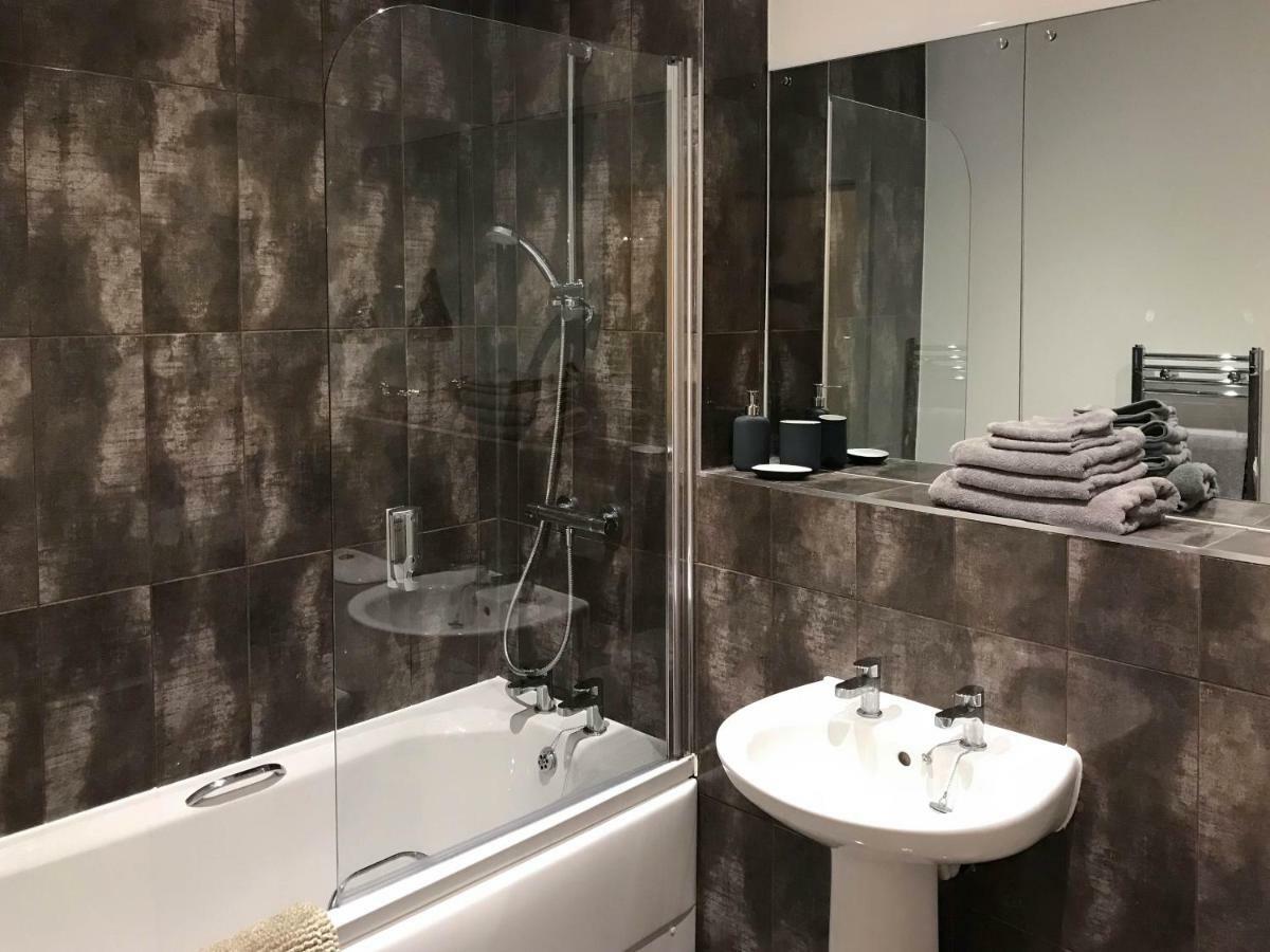 Luxury 1 Bed Apartment In City Centre With Parking Chester Luaran gambar