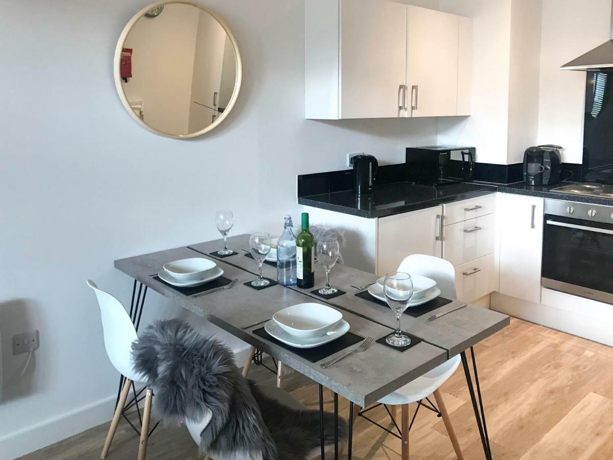 Luxury 1 Bed Apartment In City Centre With Parking Chester Luaran gambar
