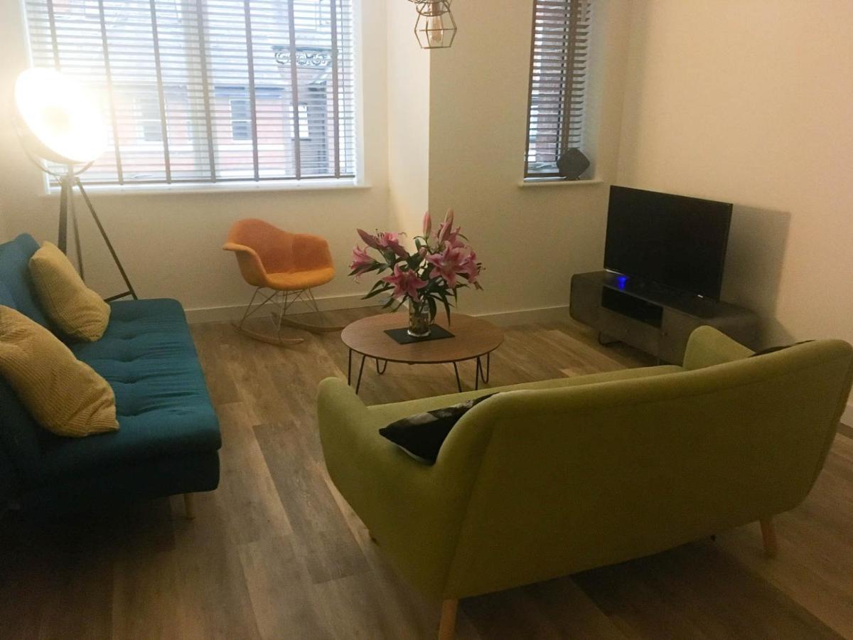 Luxury 1 Bed Apartment In City Centre With Parking Chester Luaran gambar